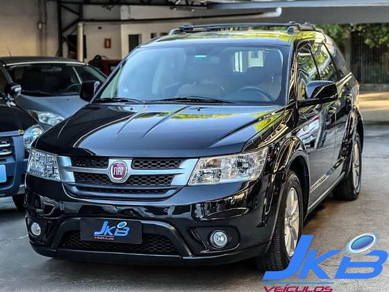 FIAT FREEMONT 2.4 EMOTION 16V GASOLINA 4P AUTOMÁTICO FIAT FREEMONT 2.4 EMOTION 16V GASOLINA 4P AUTOMÁTICO